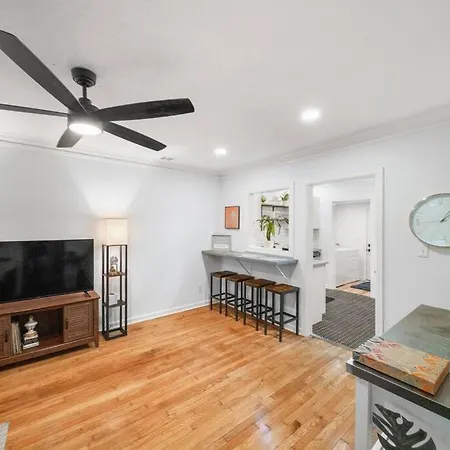 Rare Hidden Gem - Minutes From Downtown & Forsyth! Villa Savannah Exterior photo
